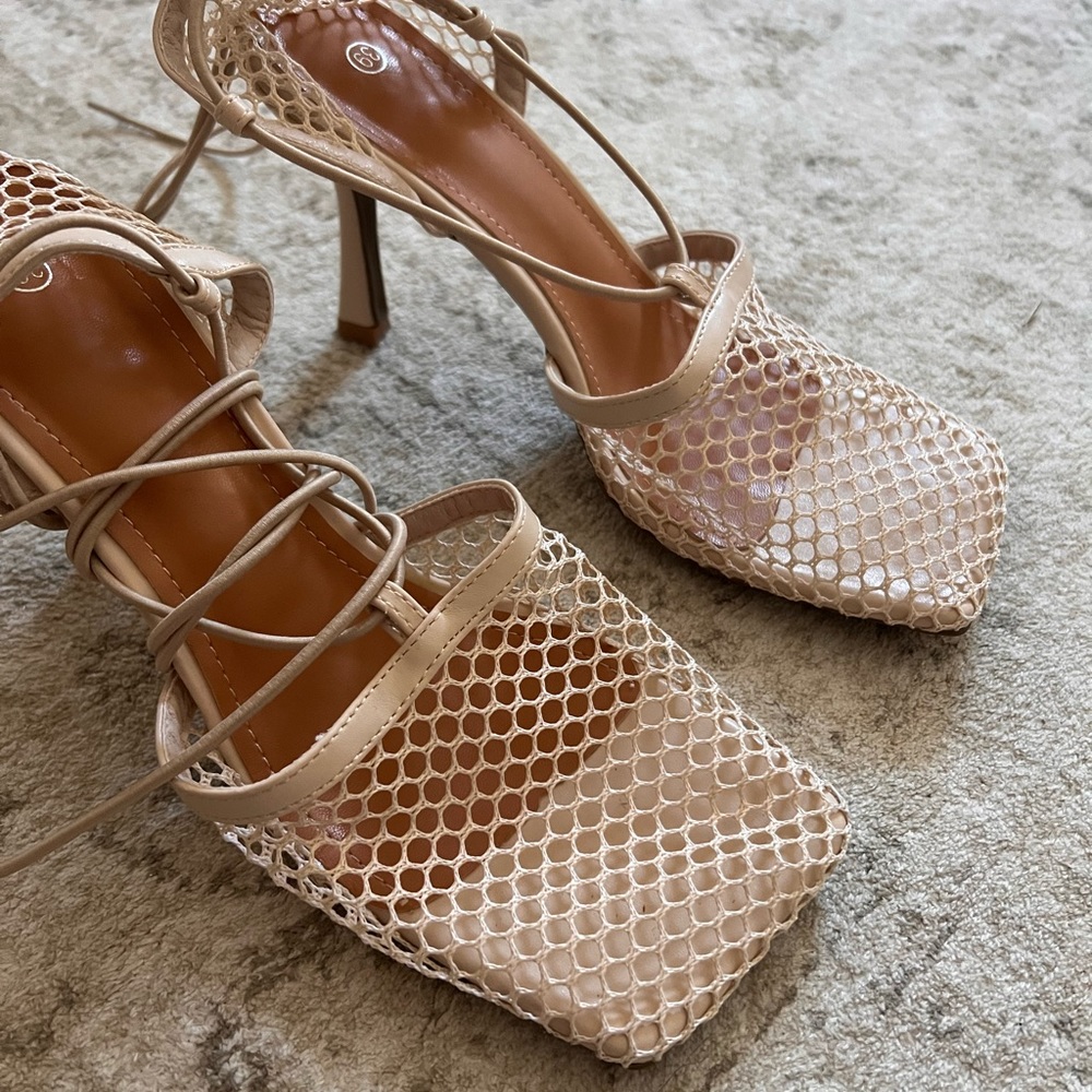 Net heels